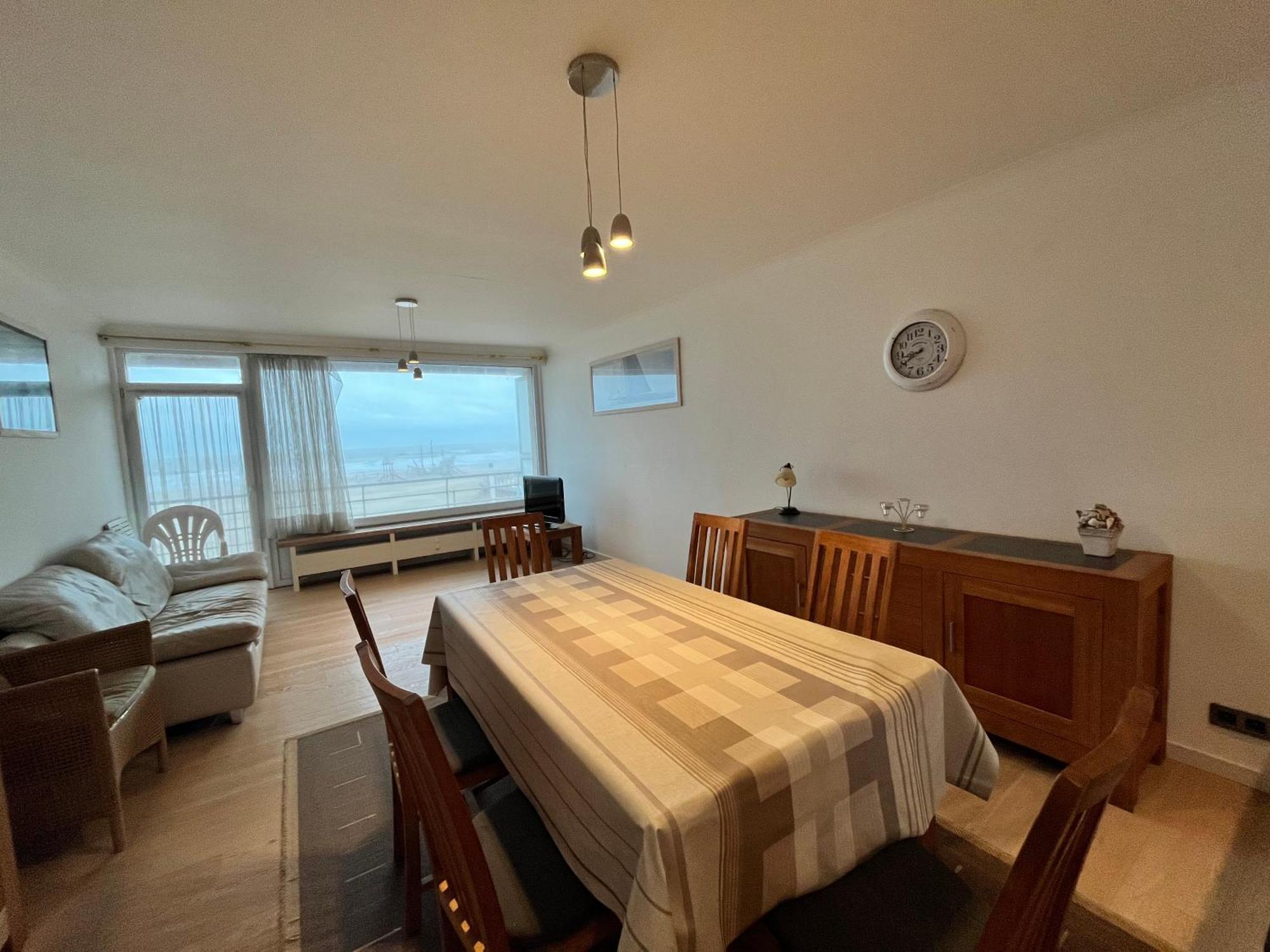 Elegant 2-bedroom With A Sleeping Corner And Stunning Front Sea View T15 Appartement Oostende